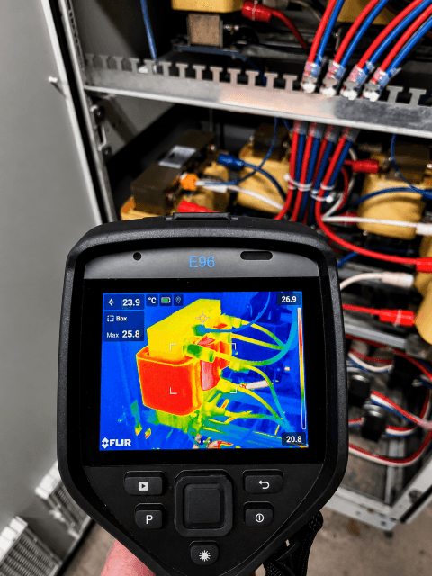 Using a thermal camera to inspect a power factor correction unit
