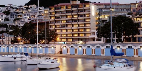 Copthorne Hotel Oriental Parade