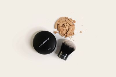 SAINT MINERALS Pressed Mineral Foundation - 01-09