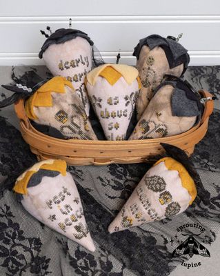Cemetery Berries - PREORDER -Needlework market26