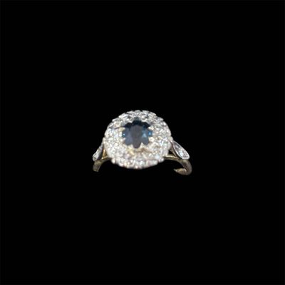 CT128886B - 18ct WG Sapphire 10 Diamond Cluster