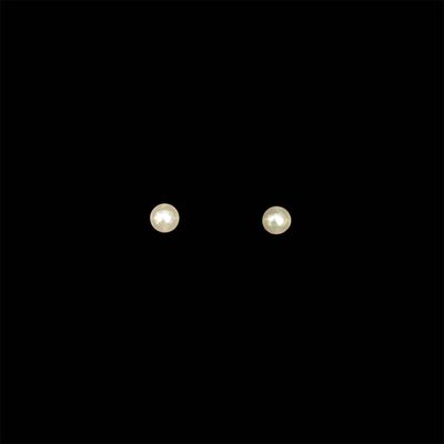 T0057 - Pearl Studs - Backings Not Gold