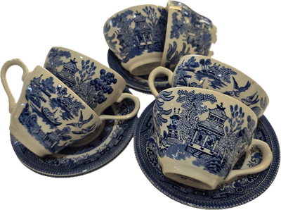 Six Willow Pattern Cups And Saucers