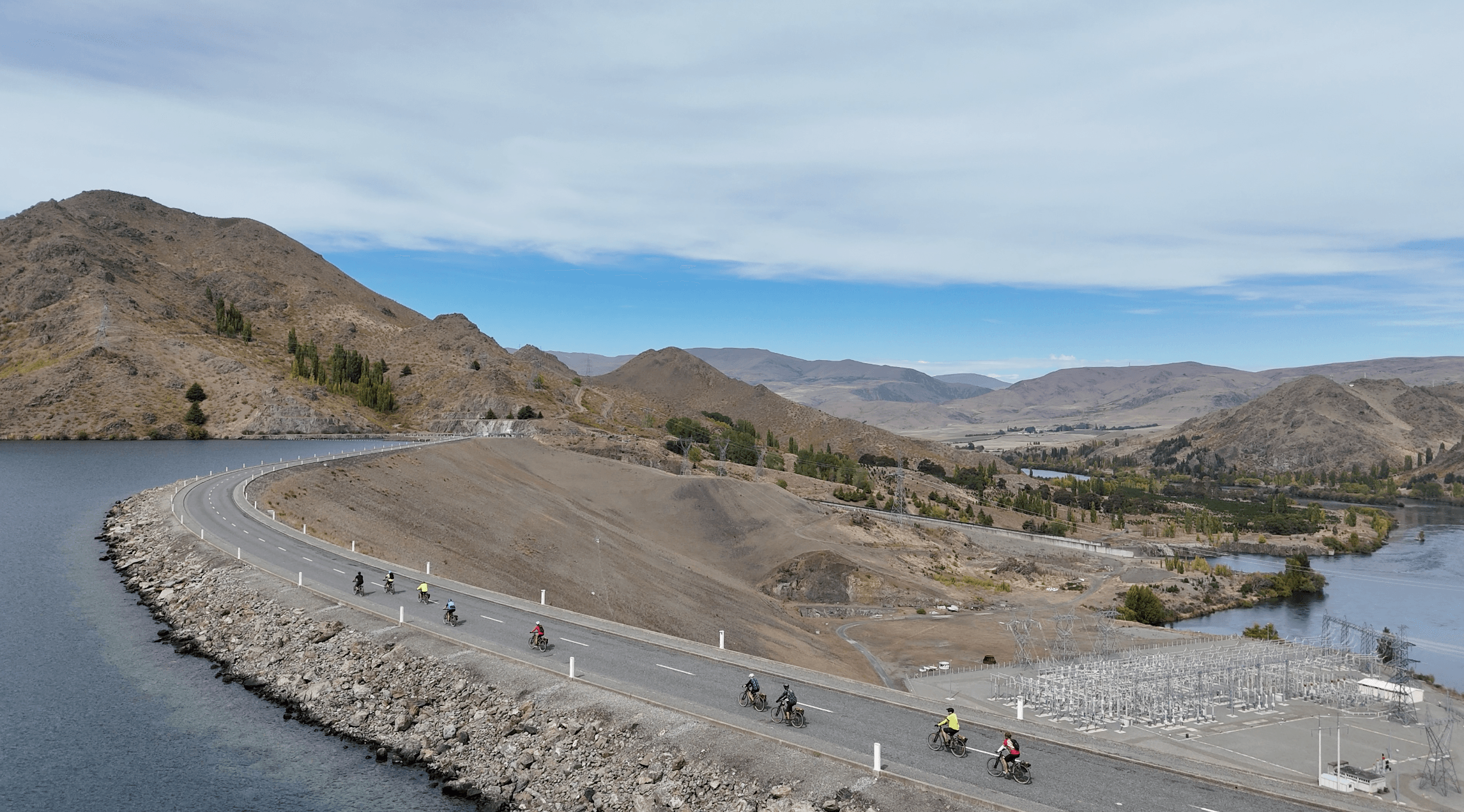 Riding on the road along the Alps 2 Ocean · 8-day tour