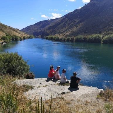 Stopping to enjoy the lake views on the Roxburgh Gorge