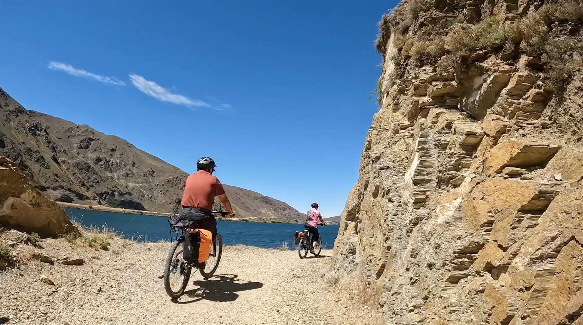 Biking along the Clutha Gold Trail