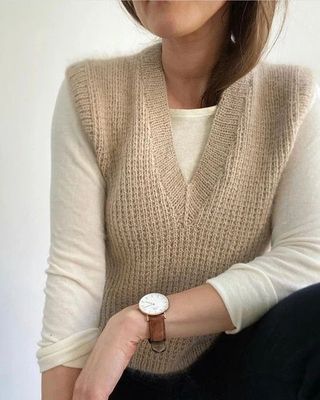 PetiteKnit Friday Slipover V-neck - Knitting Pattern