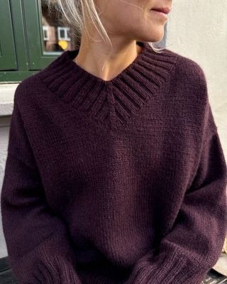 PetiteKnit Hannah Sweater V-Neck - Knitting Pattern