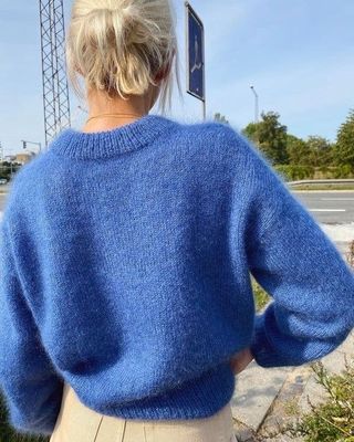 PetiteKnit Stockholm Sweater V-Neck - Knitting Pattern