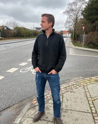 PetiteKnit Zipper Sweater Light - Man - Knitting Pattern