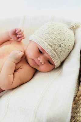 Lisa F Baby Cakes BC33 Rock a Bye Baby Hat and Booties