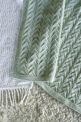 Lisa F BC139 - Vintage Lace Blanket - Knitting Pattern