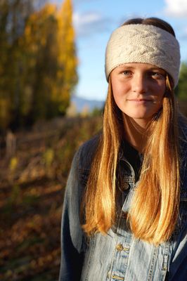 Lisa F Honey Cakes HC48 Sarah Headband Knitting Pattern