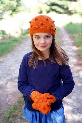 Lisa F LC40 - Popcorn Hat &amp; Mittens - Knitting Pattern