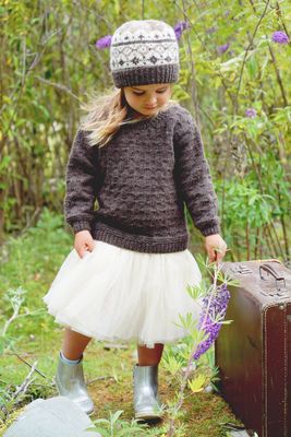 Lisa F Little Cupcakes LF37 Avery Sweater and Hat Knitting Pattern