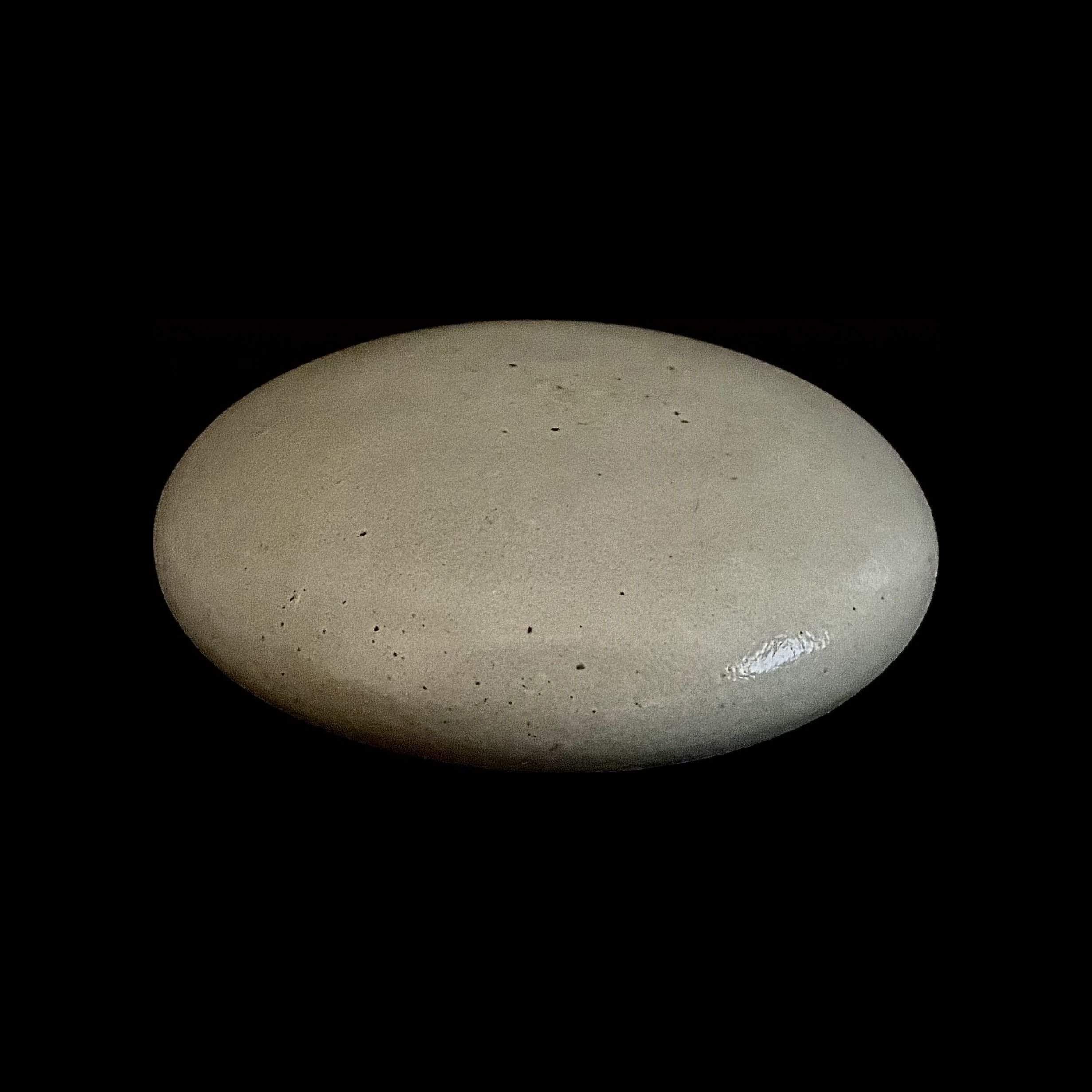 Mid sized medium flat pebble